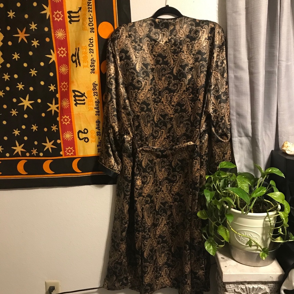 Vintage Intimate Robe - Picture 5 of 5